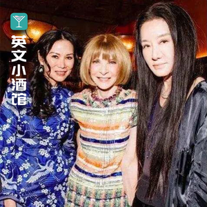 高调换男友,主动示爱,54岁不影响和“小奶狗”谈恋爱