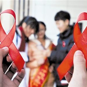 E16 HIV检测室里，我与80位来访者的恐惧和不安