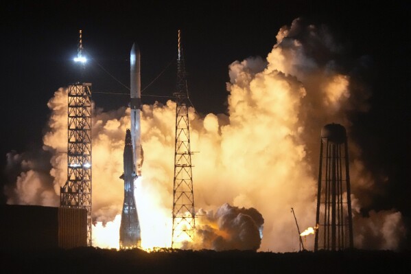 Blue Origin launches New Glenn rocket
