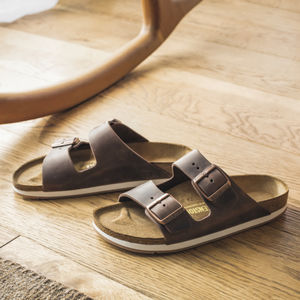【直播】Birkenstock：生产导向的活化石（上）