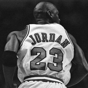 高空莱侃球：篮球场