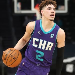 球弟老詹相继受伤, 最佳新秀和MVP, 我们还有机会吗？