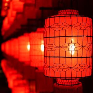 年关在即，推杯换盏