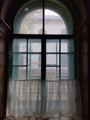 在防川距离朝鲜一江之隔,身后就是俄罗斯:与《咸柠七》合作出品