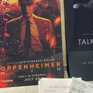 对比《奥本海默》删减后只想告诉你不要做功课