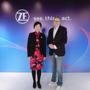 采埃孚集团CEO：在中国，是为了走在科技发展的前沿