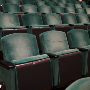 过刊052:盲开、抢票与戏改,观众入场小记