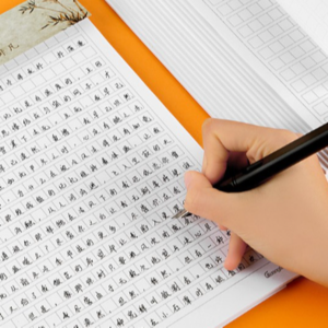 JC63 | 被撩拨的情绪反转：如何看待「小作文」现象？