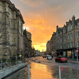 EP10 · 三本正经 | 穿过仲夏，步入黑夜，纷扰中寻找身心安住