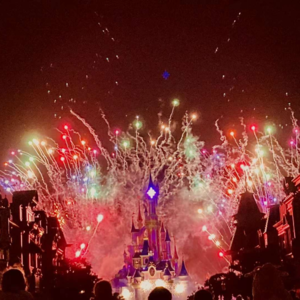 EP4  · 三本正经| 世界再大，不过烟火人间