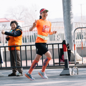 S1E11|跑步的ICL女王：请让我来帮助你，就象帮助我自己