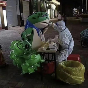 012.【聊聊变化】变化之下，如何保持人形，暗里找光？