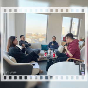 发刊词：我不走，你也别退，让我们耐心一点，让我们多走一程