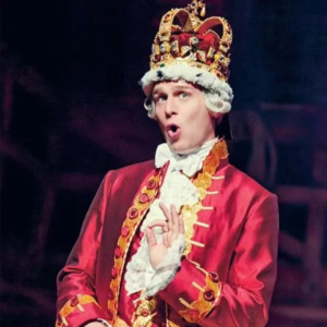 浅析音乐剧《汉密尔顿》中的主要人物的塑造