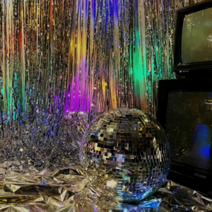 「时空胶囊」请回答1980 开启颅内复古派对