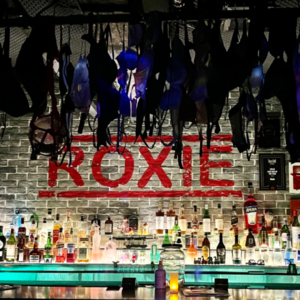 16. 「女同空间001」Roxie - 上海唯一女通讯录酒吧