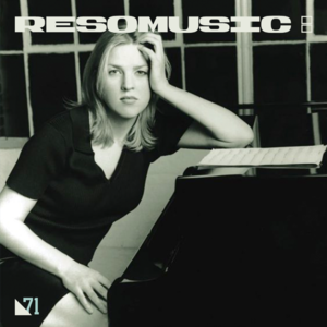 优雅爵士歌单：秋日馥郁的咖啡拍档