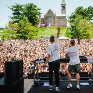 20｜全校万人草坪蹦迪的slope day太嗨了，能玩能学的大三结束啦！