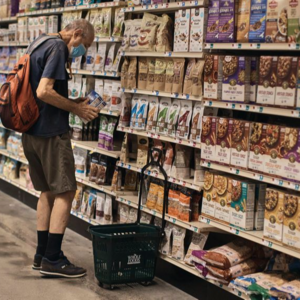 美二季度GDP下降0.9%,白宫否认经济衰退,民主党推绿色税收法案对抗通胀【一周外媒解读】