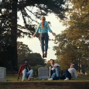 《怪奇物语》第四季大结局，聊聊这一季功过如何？