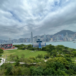 #066 现场播客｜2023 香港已经没有内地“卷“了？