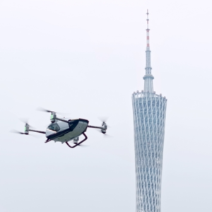 旅航者 X2在广州塔飞行；理想MEGA正式开启交付；台积电重返了全球企业市值前十；多家品牌足金首饰666元/克