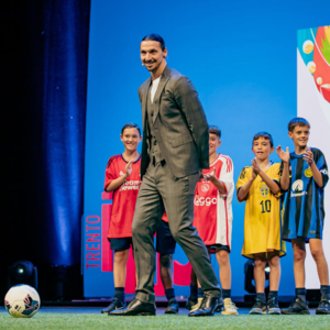 【体育节特辑】巴乔与小罗的足球之美,06年冠军队成员今何在?