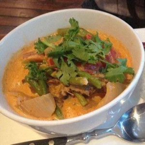 小心这个咖喱饭:是人肉做的