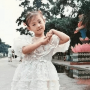 预告:郑爽和她的发疯人生