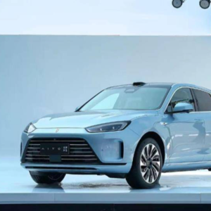 华为ADS 2.0目标改为年底推全国，为了阻击特斯拉FSD？