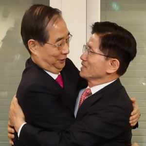 51 详解韩国保守派选前内斗：“工具人”金文洙VS“稻草人”韩德洙