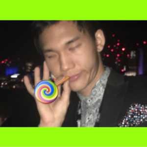 95后品牌继承人竟然也擦了半年桌子？