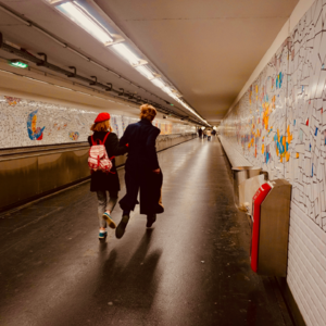 法国同事00后儿子吵着一定要留学中国