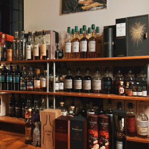 02. 威士忌:微醺经济下的新社交选择|兴趣文化系列