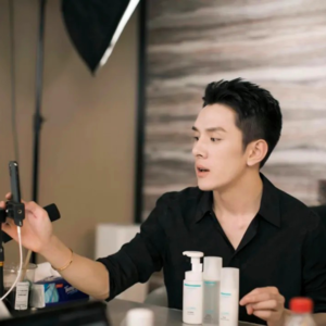 工资涨了60万倍，李佳琦没有认真工作