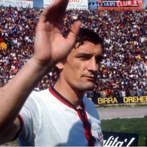 【特别节目】吉吉·里瓦：撒丁岛的孤雷