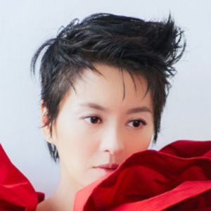 梁咏琪:专注做对的事,大家怎么看无所谓