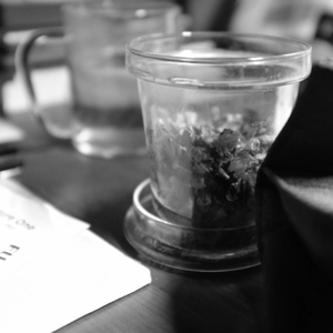 寥聊 「LL」—— 无言对坐