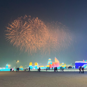 在人海里相遇的人 终究要还给人海