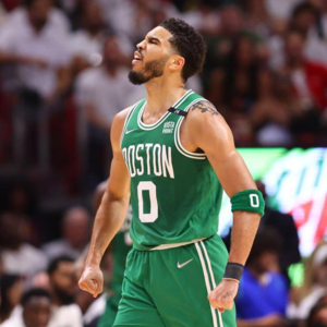 “绿军未来，科比门徒”，塔图姆纪录片原声