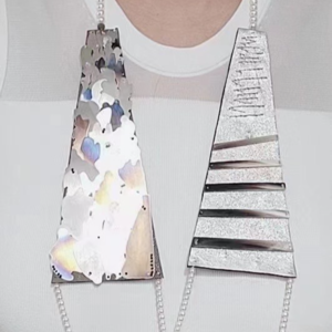 笑说东西041｜小年快乐！顺祝新春大吉 ｜ 大过年的买珠宝还是买黄金好呢 咱们听听笑佳的观点——珠宝的价值与价格你想过吗