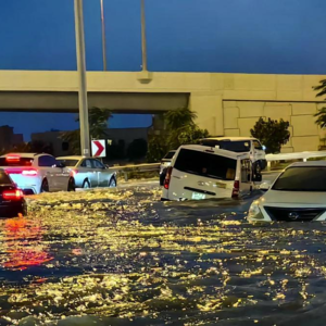 NPR｜阿联酋遭遇75年来最强降雨