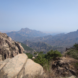 早春,探寻大珠山万亩杜鹃花爬山游记