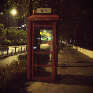 06.与朋友溢言，在椅上生活