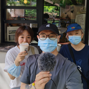 街头采访 解封！目标有容乃大！A 一边吐槽米拉一边等叨叨