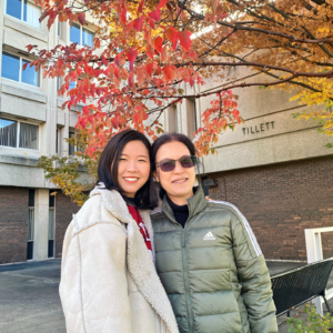 陪伴女儿从双相患者到心理学博士在读，这位妈妈做对了什么？