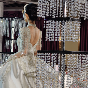 009. | 在以婚礼为名的老同学聚会，看见人类情感的不同形状