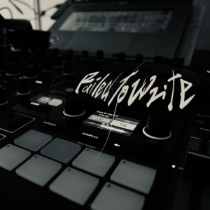 寥聊 SET「LL」—— 执笔未遂 Failed to write