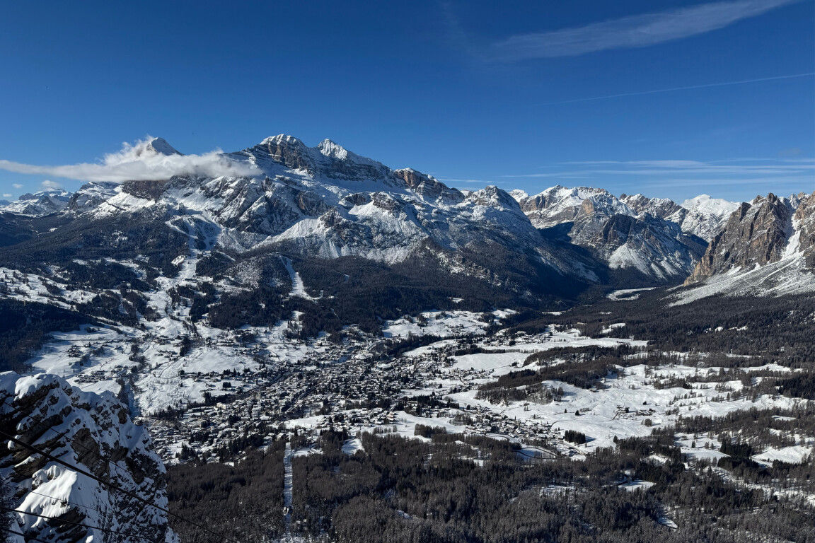 科尔蒂纳全景  摄影 沉白白