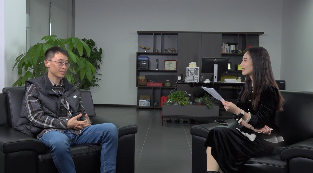 前老板借钱10万创业，靠什么做出年营收3个亿的户外运动品牌？丨跨境名人堂第50期